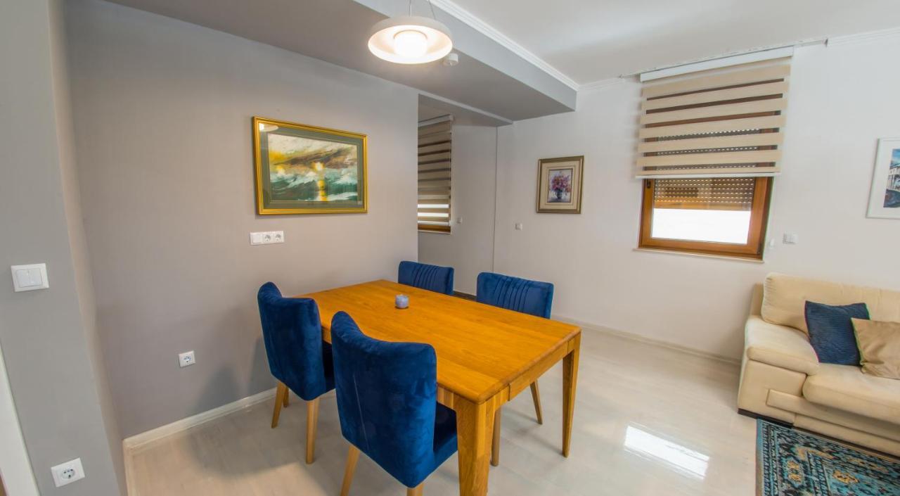 Apartment Light De Luxe - With Old Bridge View Μόσταρ Εξωτερικό φωτογραφία