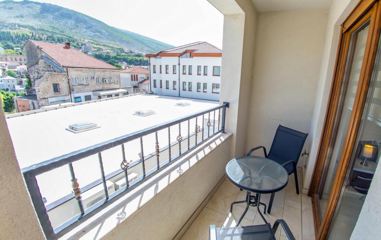 Apartment Light De Luxe - With Old Bridge View Μόσταρ Εξωτερικό φωτογραφία