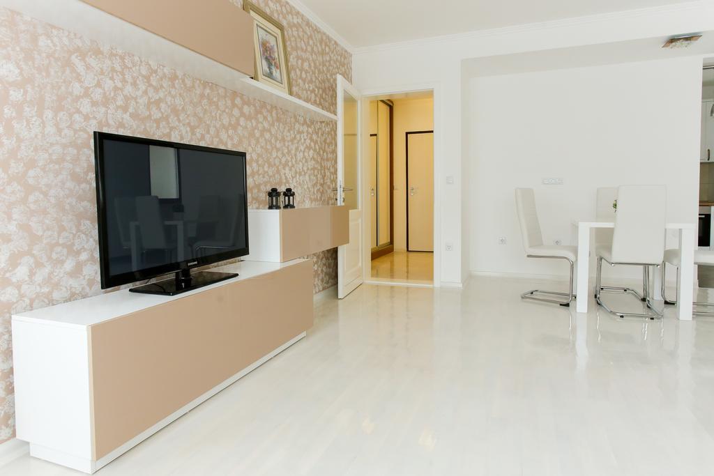 Apartment Light De Luxe - With Old Bridge View Μόσταρ Εξωτερικό φωτογραφία