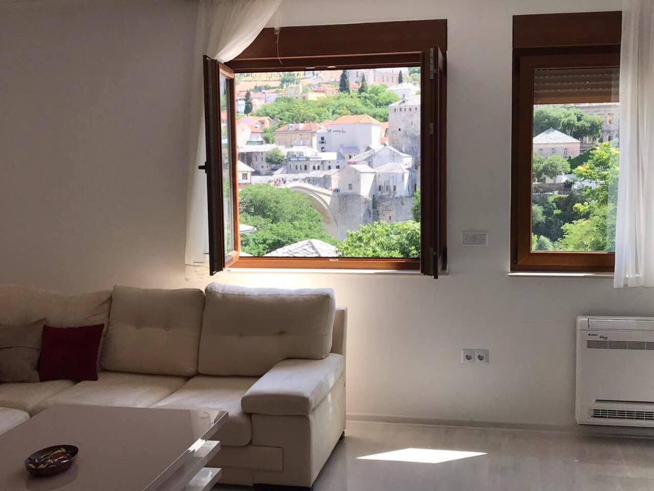 Apartment Light De Luxe - With Old Bridge View Μόσταρ Εξωτερικό φωτογραφία