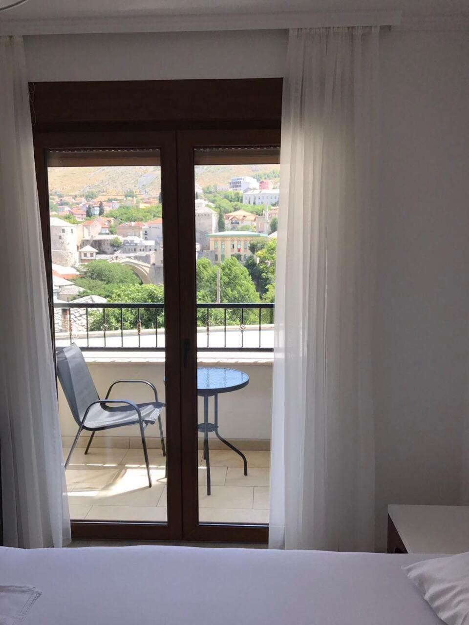 Apartment Light De Luxe - With Old Bridge View Μόσταρ Εξωτερικό φωτογραφία